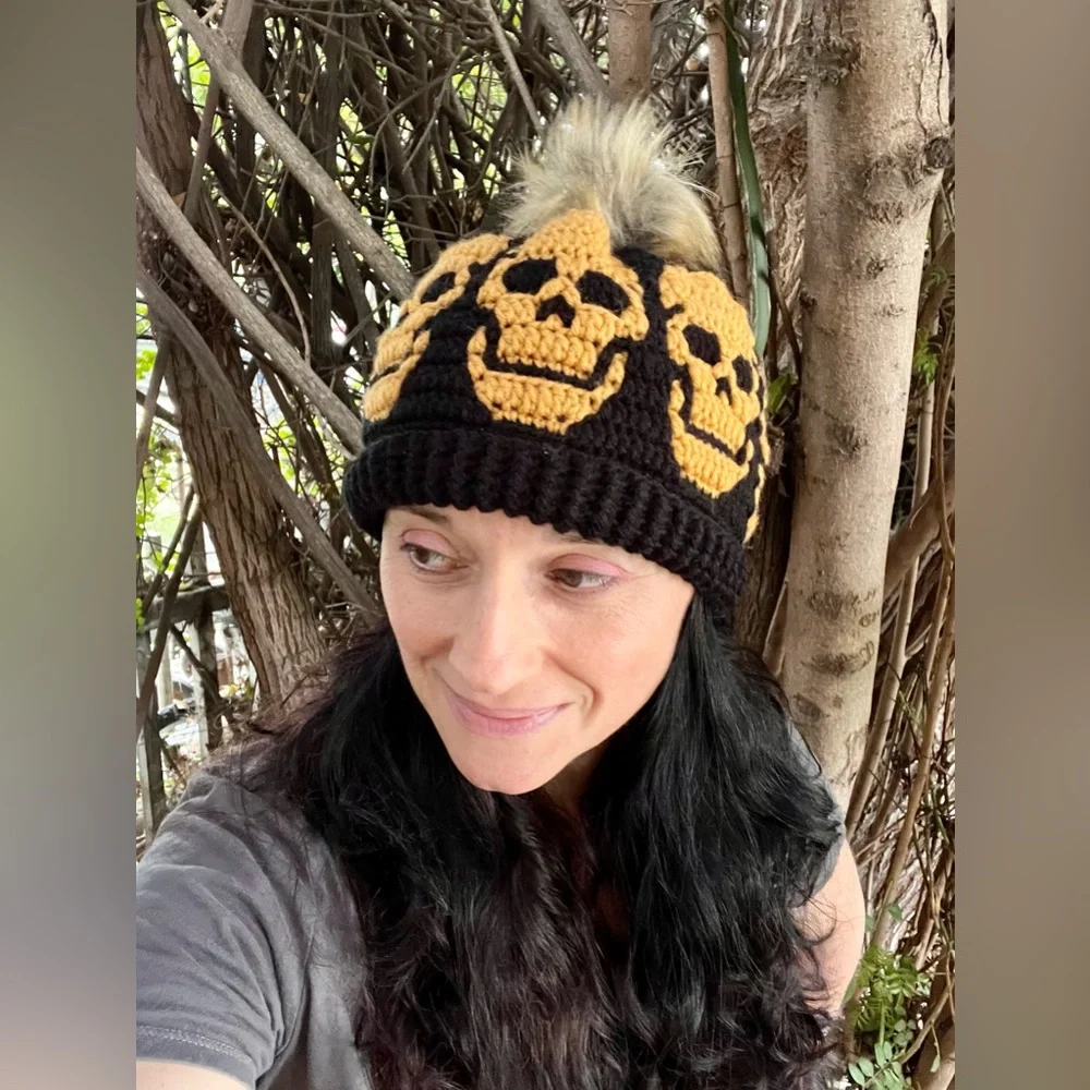 💀Skull pattern beanie💀 - Picture 7 of 8